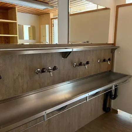 Hotel Berggasthaus Zanuz *