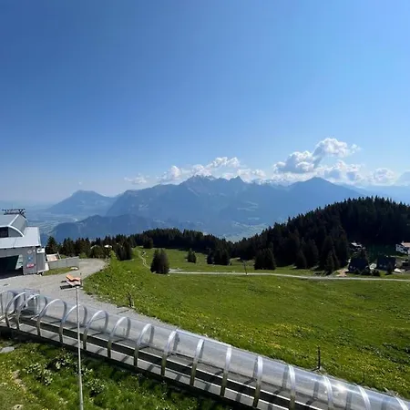 Berggasthaus Zanuz Hotel