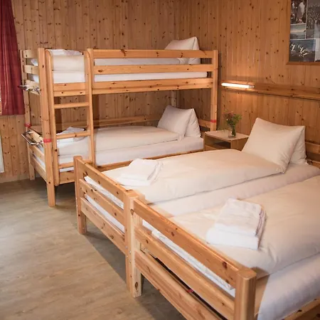 Hotel Berggasthaus Zanuz