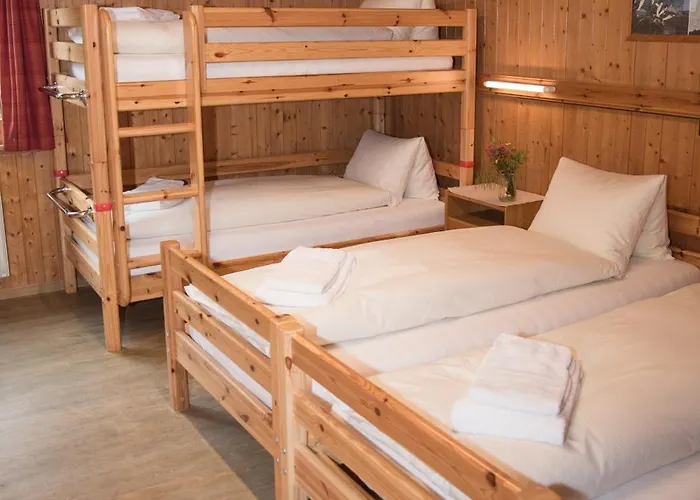 Hotel Berggasthaus Zanuz